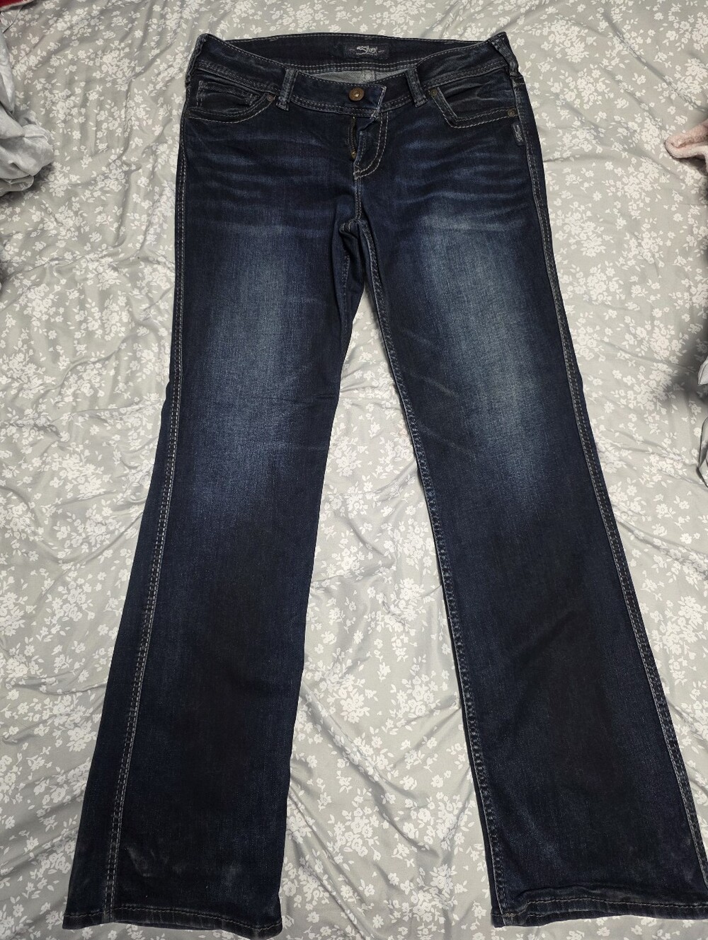 Silver Jeans Slim Men's Dark Blue Denim Jeans with Contrast Stitching